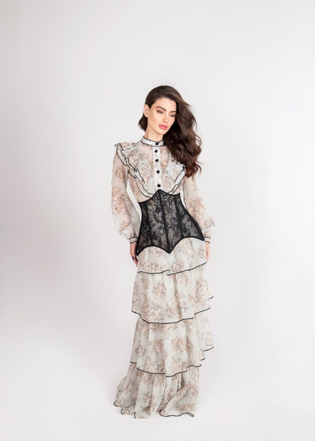 Aveline Everhart Set With Corset